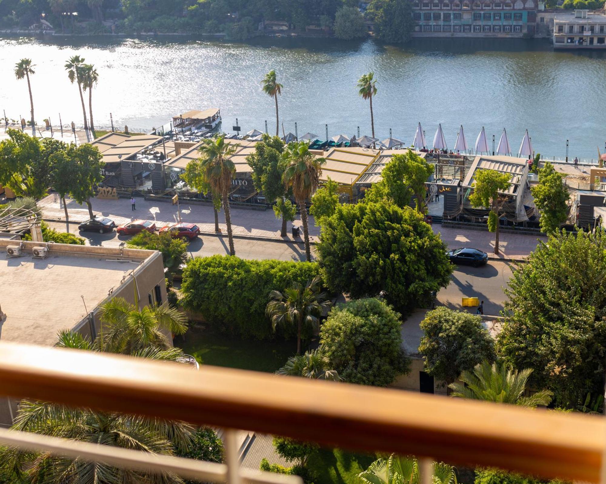 Apartment Zamalek Gem 2bdr With Amazing Nile View *