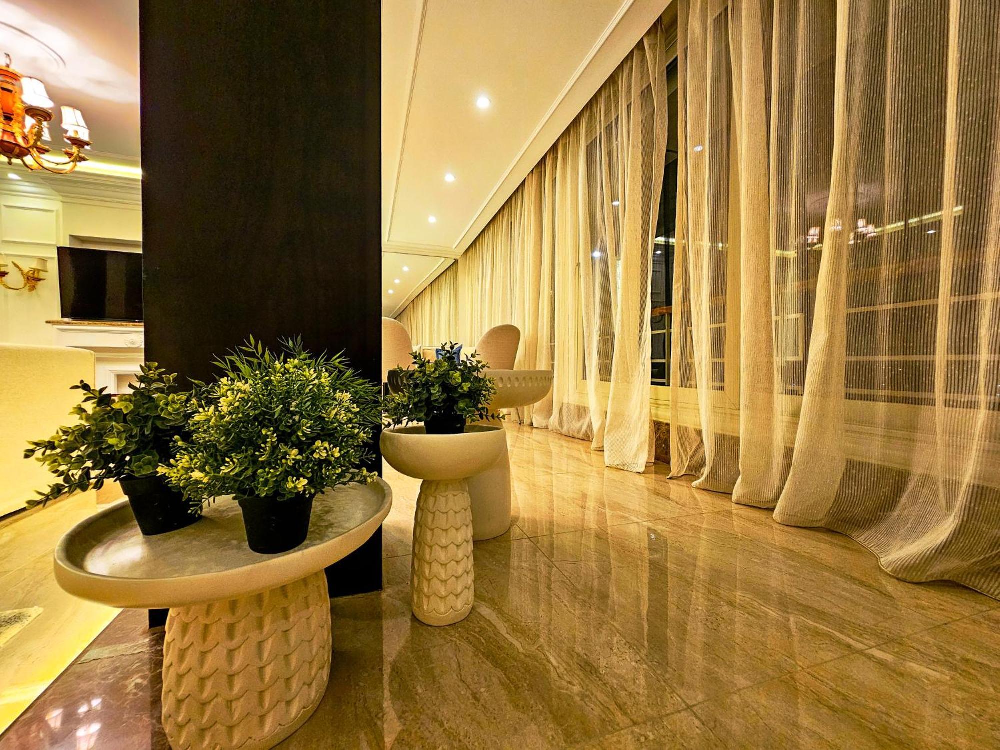 Zamalek Gem 2bdr With Amazing Nile View